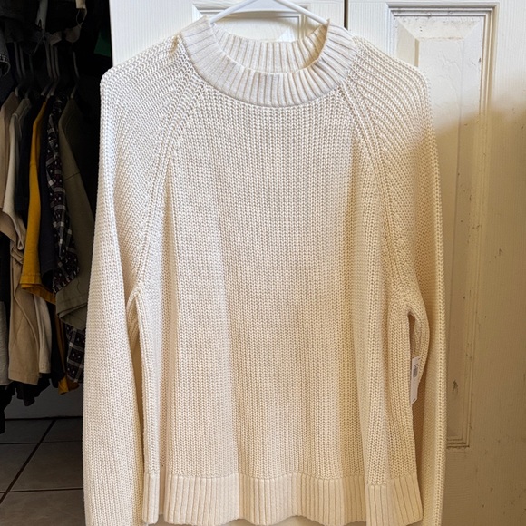 Old Navy Sweaters - NWT Cream Textured Knit Sweater